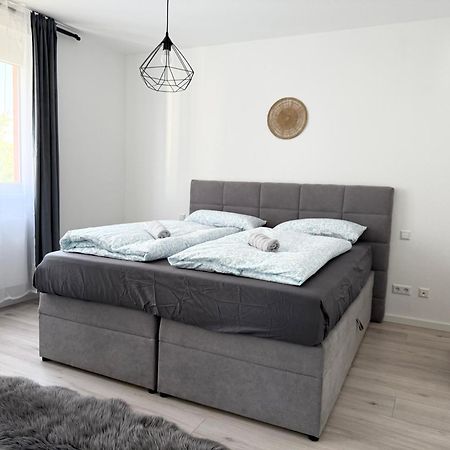 Ela Apartments MHG Buitenkant foto