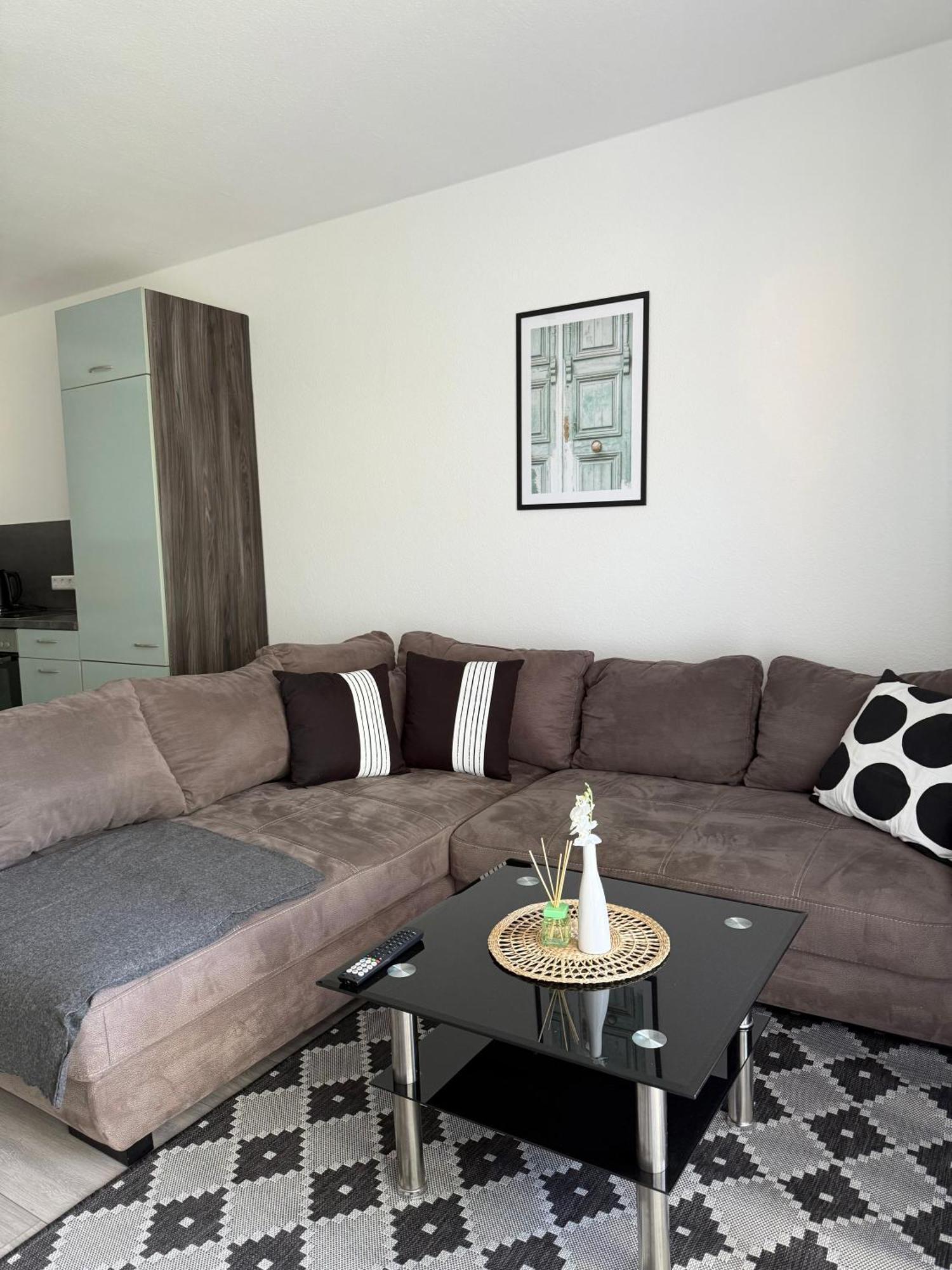 Ela Apartments MHG Buitenkant foto